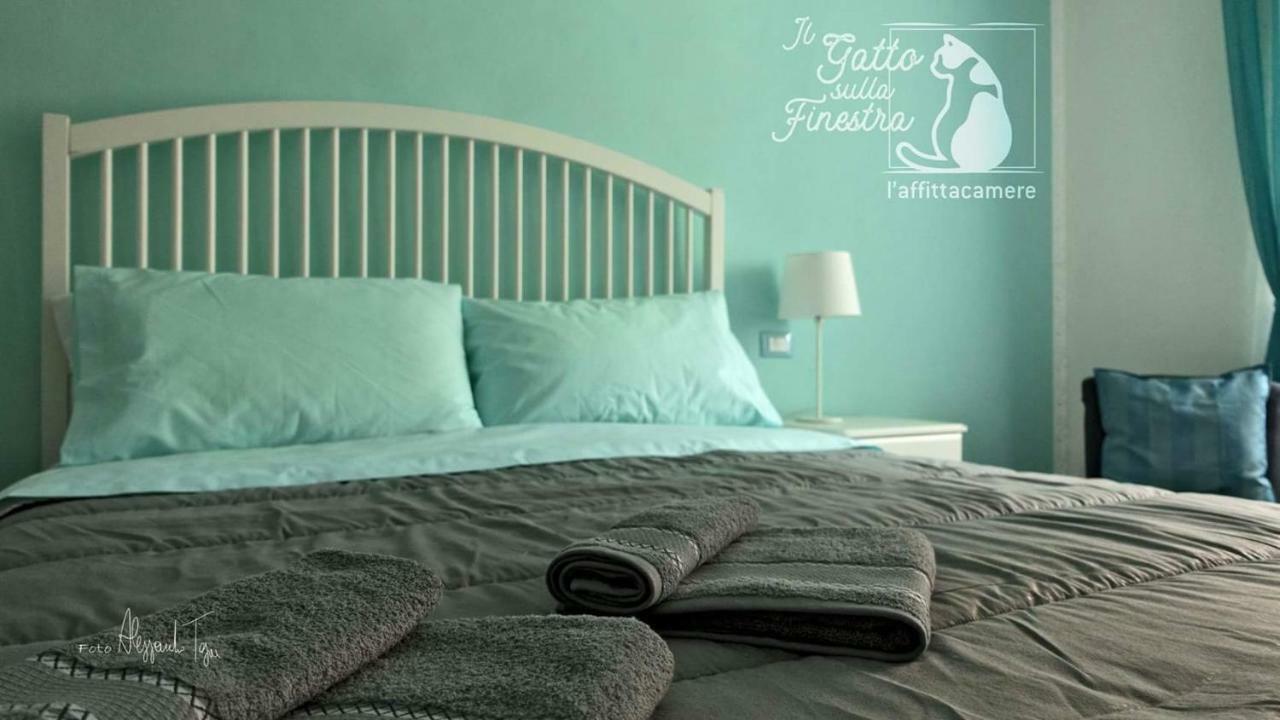 Il Gatto Sulla Finestra Hotel เยซี ภายนอก รูปภาพ