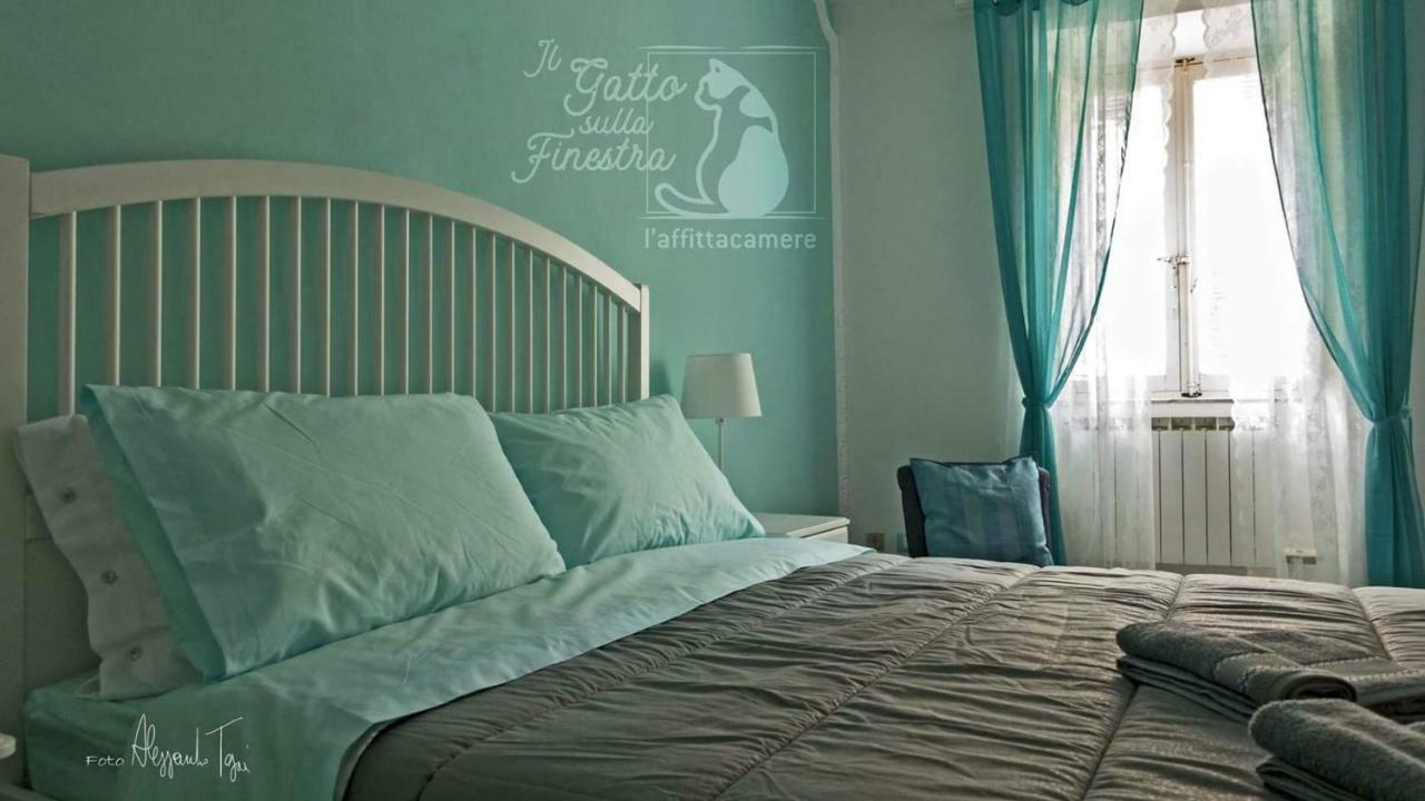 Il Gatto Sulla Finestra Hotel เยซี ภายนอก รูปภาพ