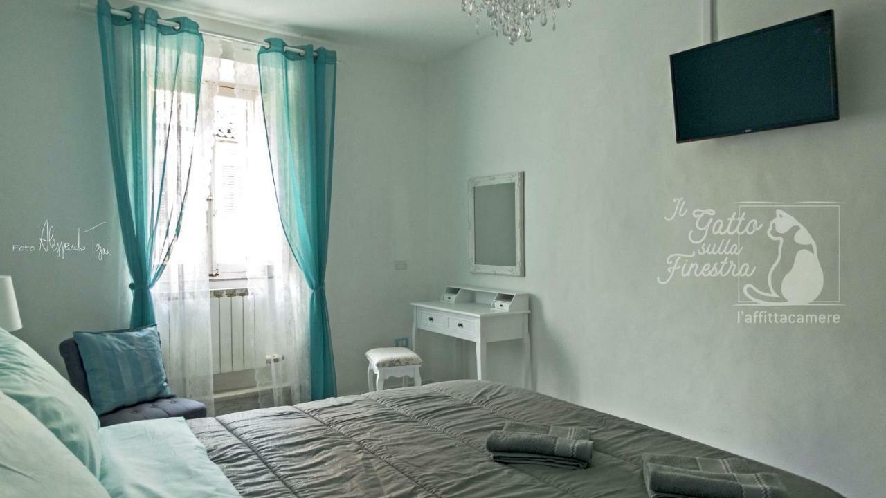 Il Gatto Sulla Finestra Hotel เยซี ภายนอก รูปภาพ