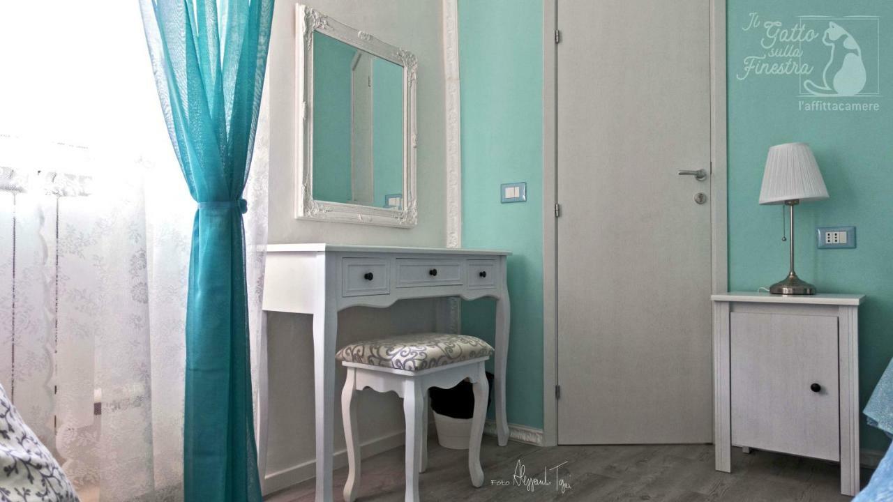 Il Gatto Sulla Finestra Hotel เยซี ภายนอก รูปภาพ